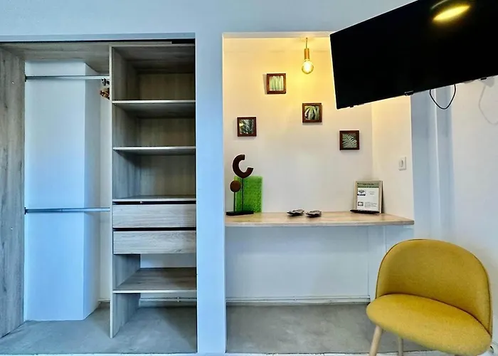 Riba D'aude Privatif Proximite Aeroport Et De La Cite Medievale Nocleg ze śniadaniem