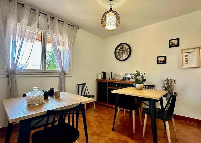 Riba D'aude Privatif Proximite Aeroport Et De La Cite Medievale Bed & Breakfast